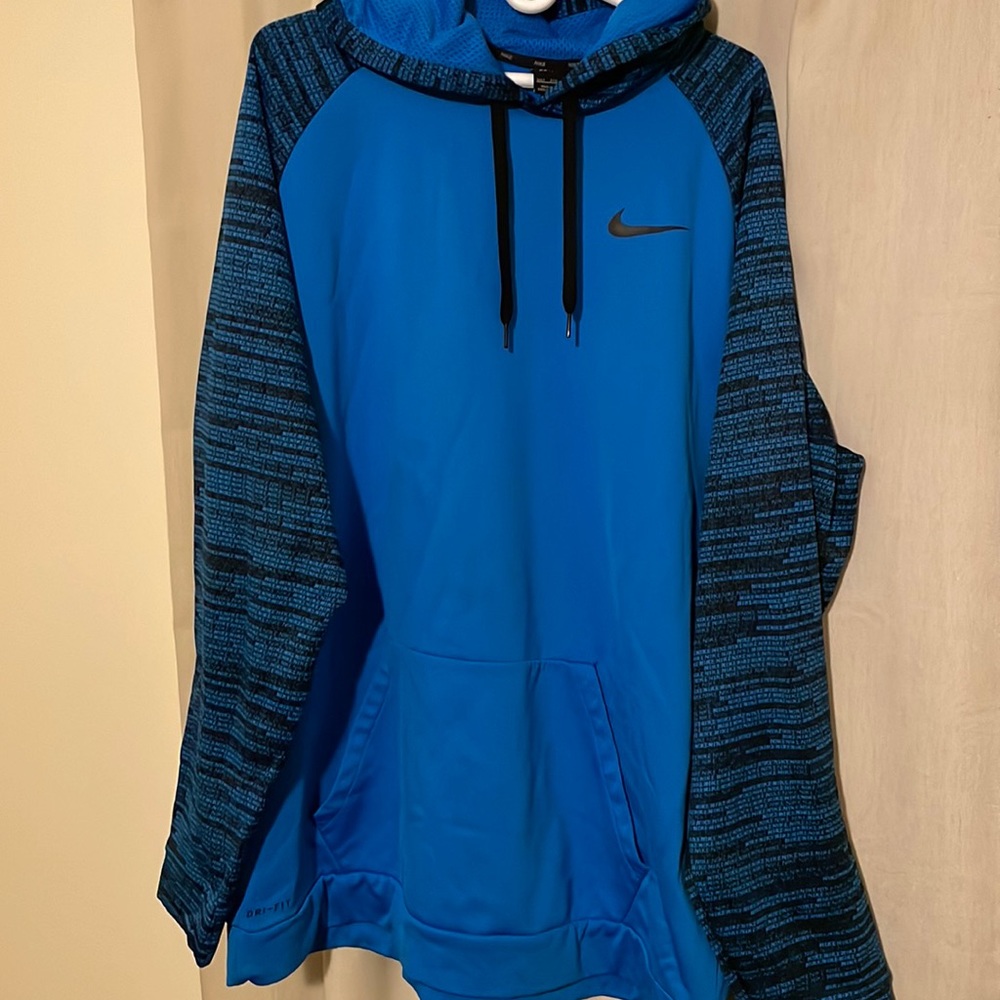 Men’s Nike hoodie